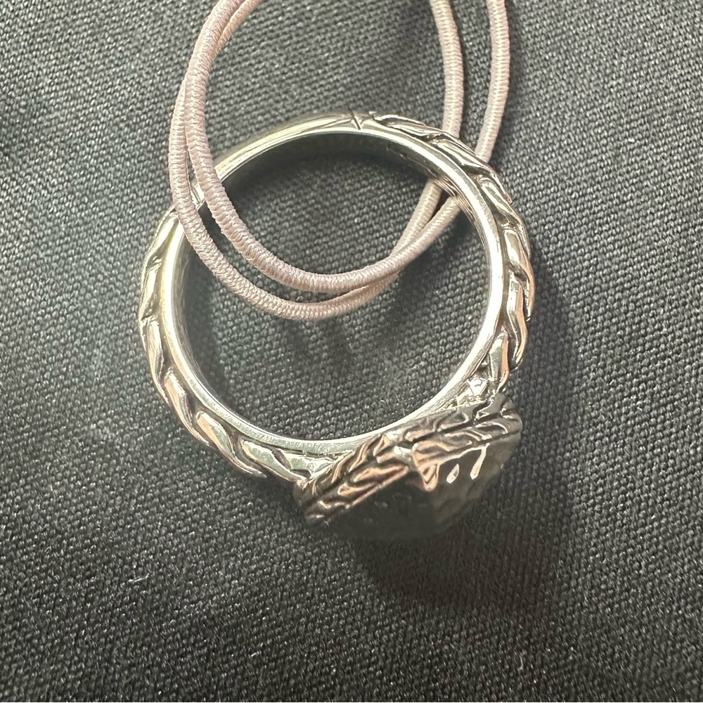 John Hardy NWT silver hammered ring size 7 box and pouch new - Christmas gift - Picture 4 of 7